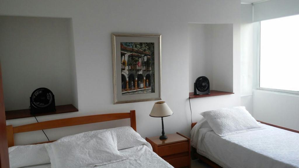 Apto En Cartagena Ed Puerto Azul Vista Al Mar Apartment Exterior photo
